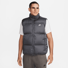 Load image into Gallery viewer, Men's Nike Sportswear Club Water-Repellent Puffer Vest