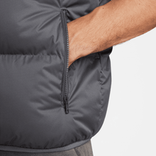 Load image into Gallery viewer, Men's Nike Sportswear Club Water-Repellent Puffer Vest
