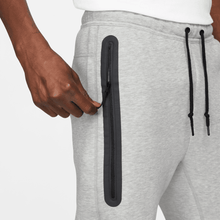 Load image into Gallery viewer, Men's Nike Sportswear Tech Fleece Joggers