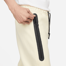 Load image into Gallery viewer, Men's Nike Sportswear Tech Fleece Joggers