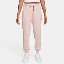 Load image into Gallery viewer, Women's Nike Sportswear Tech Fleece