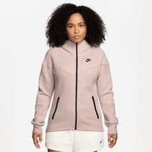 Load image into Gallery viewer, Women's Nike Sportswear Tech Fleece Windrunner