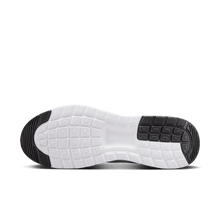 Load image into Gallery viewer, Men's Nike Air Max Nuaxis "White Black"