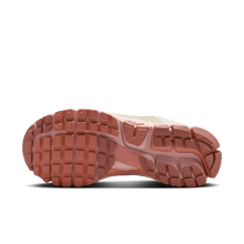 Load image into Gallery viewer, Women's Nike Zoom Vomero 5 "Particle Beige Terra Blush"