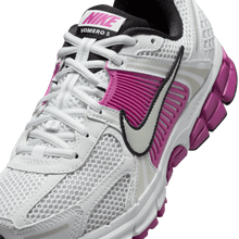 Load image into Gallery viewer, Women's Nike Zoom Vomero 5 "White Hot Fuchsia"