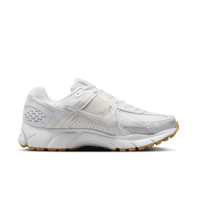 Load image into Gallery viewer, Women's Nike Zoom Vomero 5 "White Gum"