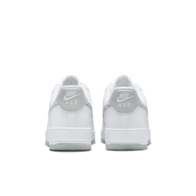 Load image into Gallery viewer, Men's Nike Air Force 1 '07 "Light Smoke Grey"