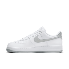 Load image into Gallery viewer, Men's Nike Air Force 1 '07 "Light Smoke Grey"