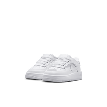 Load image into Gallery viewer, Baby/Toddler Nike Force 1 Low EasyOn "Triple White"