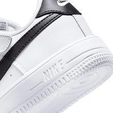 Load image into Gallery viewer, Little Kids' Nike Force 1 Low EasyOn "White Black"