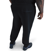 Load image into Gallery viewer, Men's Nike Club Joggers