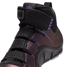 Load image into Gallery viewer, Men's LeBron James Nike Zoom LeBron 4 "Eggplant"