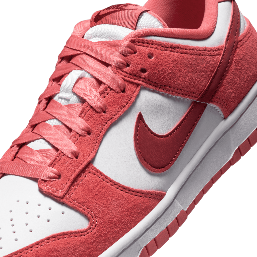Women's Nike Dunk Low "Valentine's Day"