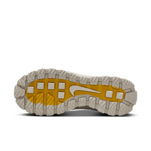 Load image into Gallery viewer, Women's Nike Blazer Roam Mid Winterized "Summit White Phantom"
