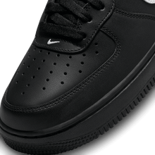Load image into Gallery viewer, Men's Nike Air Force 1 '07 "Black White"