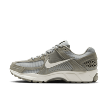 Load image into Gallery viewer, Men's Nike Zoom Vomero 5 "Dark Stucco"