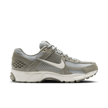 Load image into Gallery viewer, Men's Nike Zoom Vomero 5 "Dark Stucco"