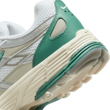 Load image into Gallery viewer, Men's Nike P-6000 PRM "Light Bone Bicoastal"
