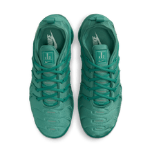 Load image into Gallery viewer, Women's Nike Air VaporMax Plus "Bicoastal Emerald Green"