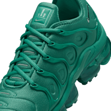 Load image into Gallery viewer, Women's Nike Air VaporMax Plus "Bicoastal Emerald Green"