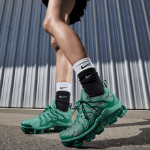Load image into Gallery viewer, Women's Nike Air VaporMax Plus "Bicoastal Emerald Green"