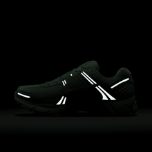 Load image into Gallery viewer, Men's Nike Zoom Vomero 5 "Vapor Green"