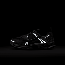Load image into Gallery viewer, Big Kids' Nike Vomero 5 "Hot Fuchsia"