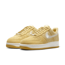 Load image into Gallery viewer, Men's Nike Air Force 1 '07 LV8 "Buff Gold"