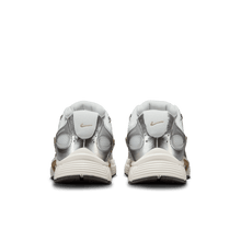 Load image into Gallery viewer, Men's Nike V5 RNR "Parachute Beige Metallic Pewter"