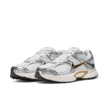 Load image into Gallery viewer, Men's Nike V5 RNR "Parachute Beige Metallic Pewter"