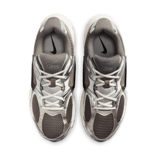 Load image into Gallery viewer, Men's Nike V5 RNR "Cave Stone"