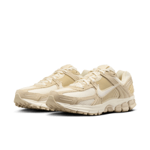 Load image into Gallery viewer, Women's Nike Zoom Vomero 5 "Beach"