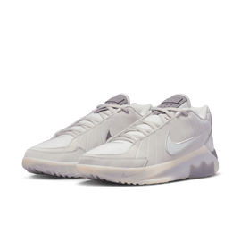 Men's LeBron Witness 9 Basketball Shoe 