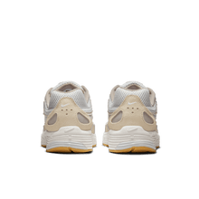 Load image into Gallery viewer, Women's Nike P-6000 "Photon Dust Light Khaki"