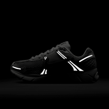 Load image into Gallery viewer, Women's Nike Zoom Vomero 5 "Chrome Platinum Violet"