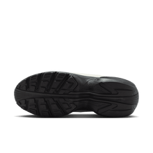 Load image into Gallery viewer, Women's Nike Air Max Portal "Phantom Black"
