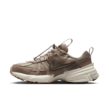 Load image into Gallery viewer, Women's Nike V2K Run "Mink Brown Light Bone"