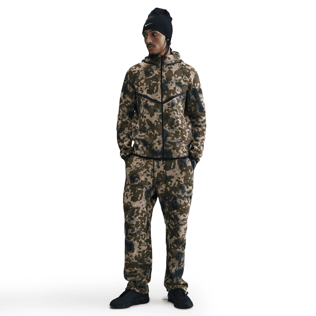 Men's Nike Tech Open-Hem Fleece Camo Pants