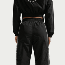 Load image into Gallery viewer, Women's Nike Sportswear Windrunner Woven Pants
