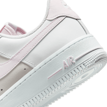 Load image into Gallery viewer, Women's Nike Air Force 1 '07 SE "Bleached Lilac"