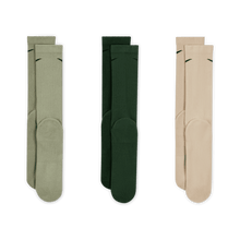 Load image into Gallery viewer, Nike Everyday Plus Cushioned Training Crew Socks (3 Pairs) "Unisex"
