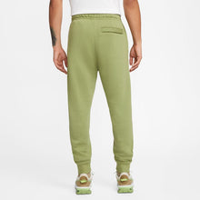 Load image into Gallery viewer, Men's Nike Sportswear Club Fleece Joggers