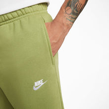 Load image into Gallery viewer, Men's Nike Sportswear Club Fleece Joggers