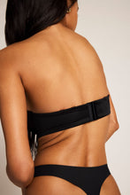 Load image into Gallery viewer, Glacé Strapless Bra in Black