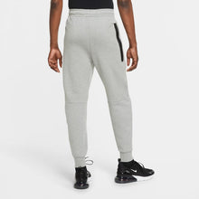 Load image into Gallery viewer, Men's Nike Sportswear Tech Fleece Joggers