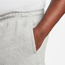 Load image into Gallery viewer, Men's Nike Sportswear Club Cargo Shorts