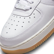 Load image into Gallery viewer, Women's Nike Air Force 1 '07 "White Stadium Green"