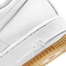 Load image into Gallery viewer, Men's Nike Air Force 1 '07 "White Gum Light Brown'