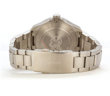 Load image into Gallery viewer, Tag Heuer Aquaracer Green Dial Watch for Men - WAY2015.BA0927