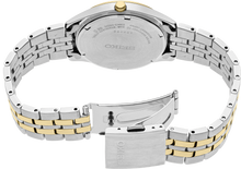 Load image into Gallery viewer, Seiko Essentials Collection Watch SUR432